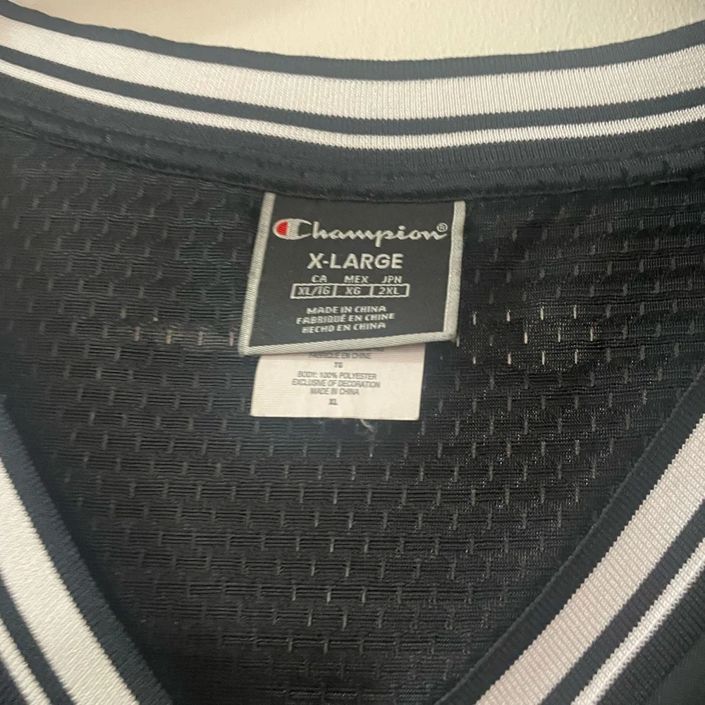 ◾️🟥◾️LIKE NEW Champion outfit ◾️🟥◾️ - Picture 6 of 7